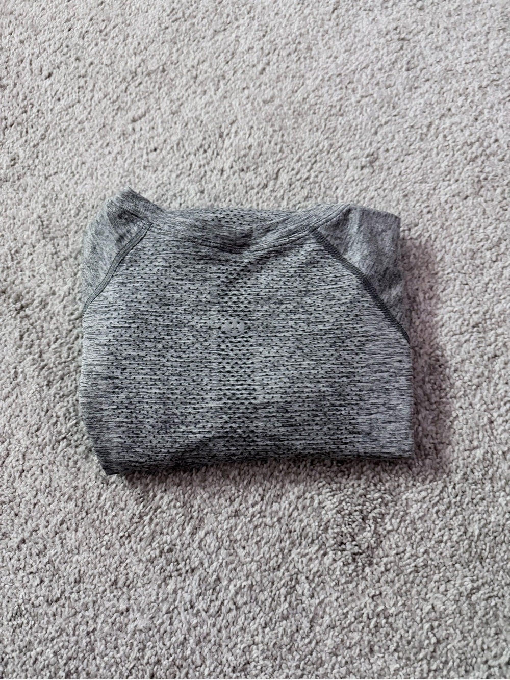 Lululemon swiftly tech long sleeve shirt